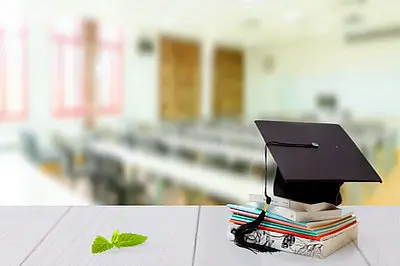 图书馆情报与档案管理在职研究生是线上课吗？
